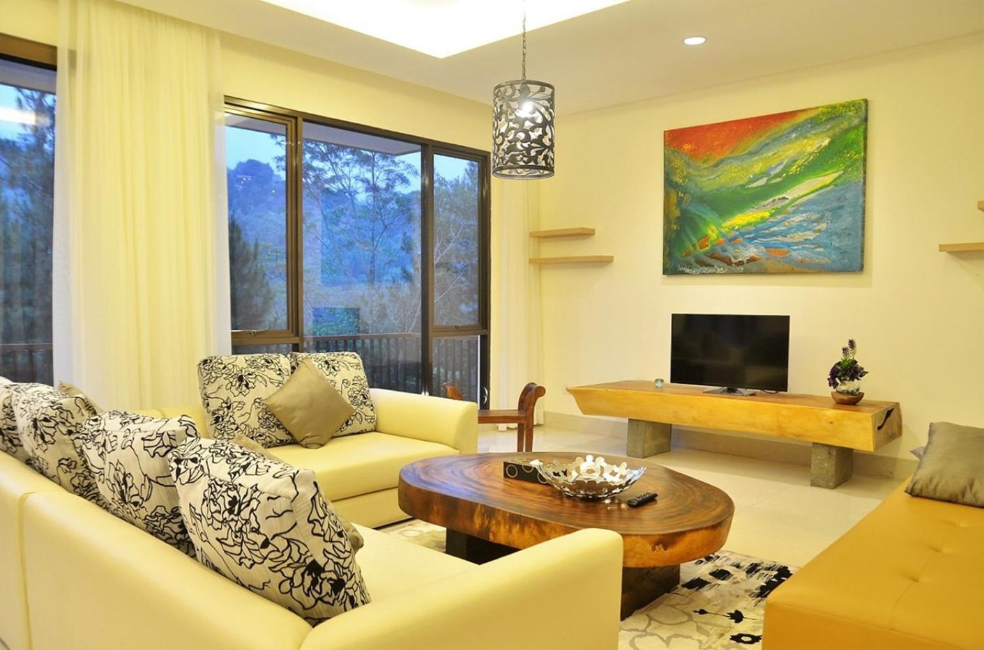 Hikari Hill View Villa 7 Bedrooms With A Private Swimming Pool And Billiard Bandung Bagian luar foto
