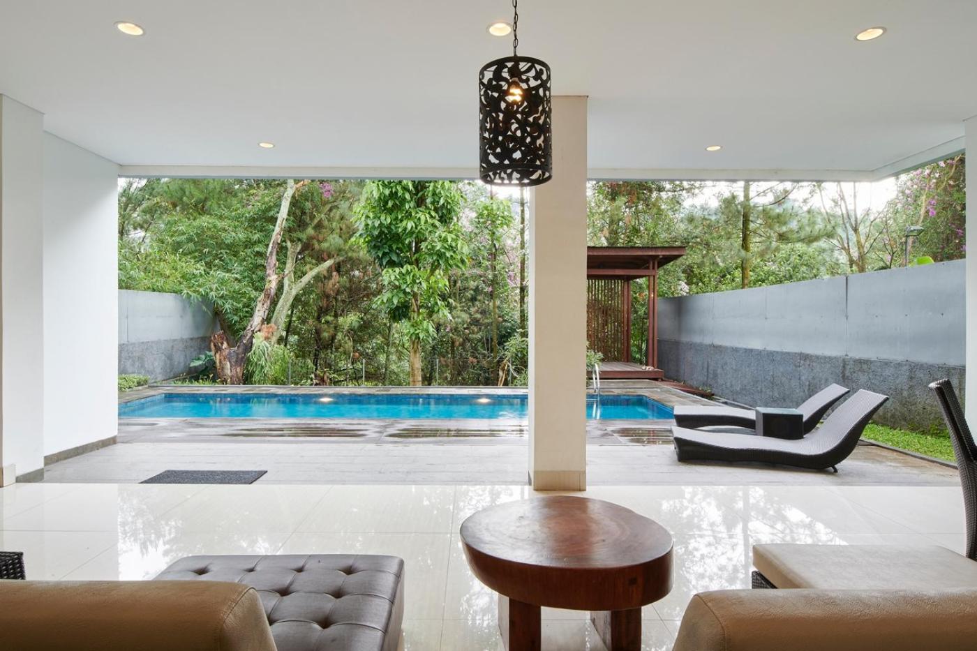 Hikari Hill View Villa 7 Bedrooms With A Private Swimming Pool And Billiard Bandung Bagian luar foto