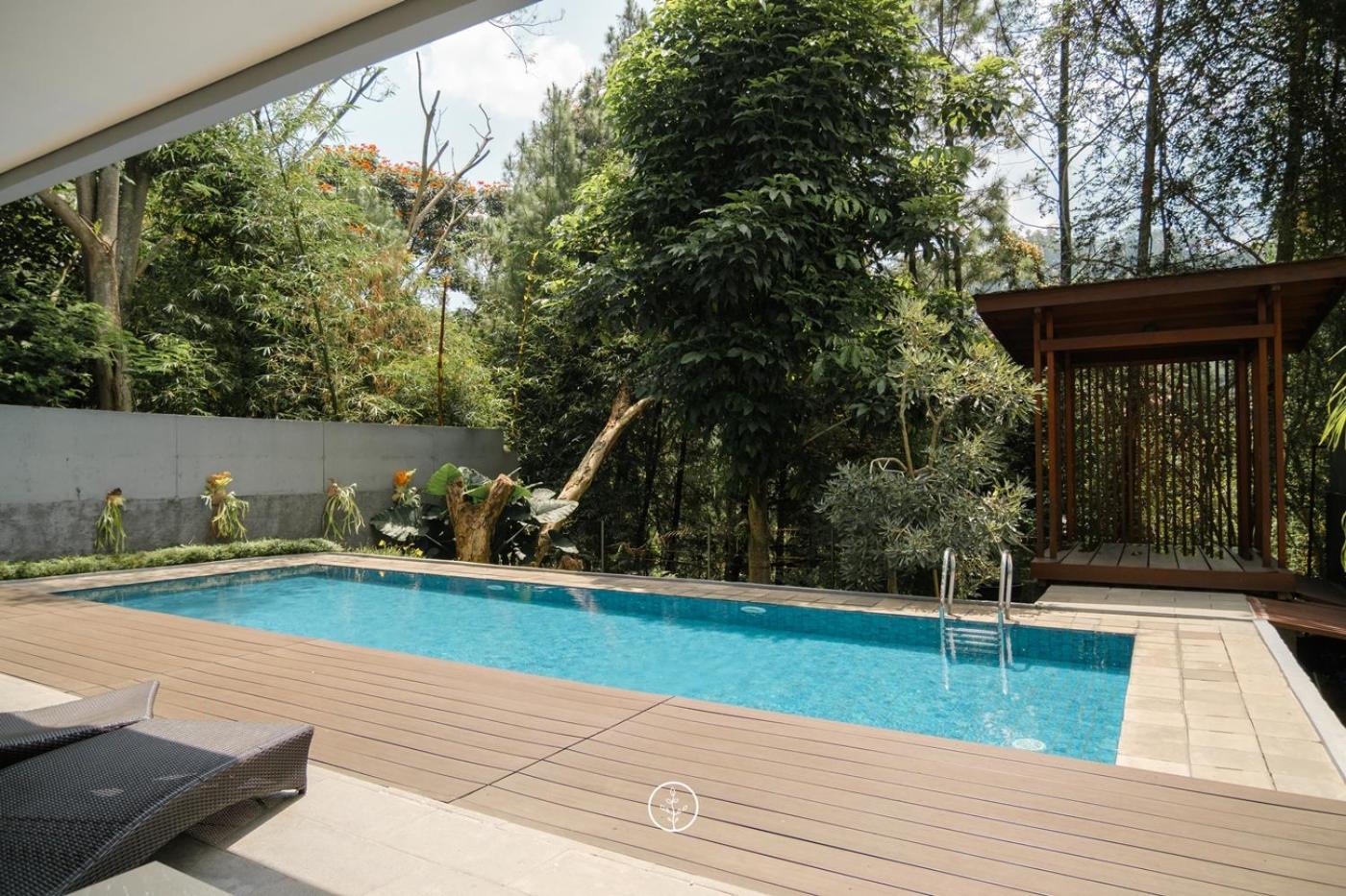 Hikari Hill View Villa 7 Bedrooms With A Private Swimming Pool And Billiard Bandung Bagian luar foto